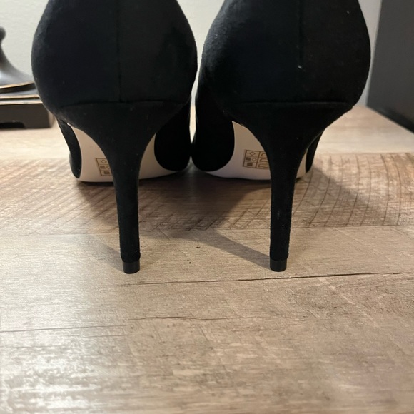 Black suede pumps 8.5 - Picture 4 of 4